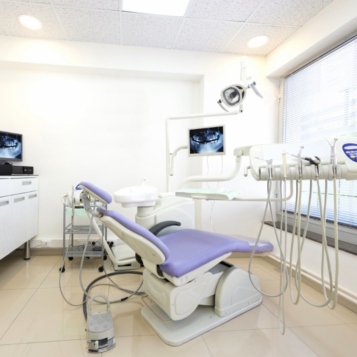 Dental treatment chair